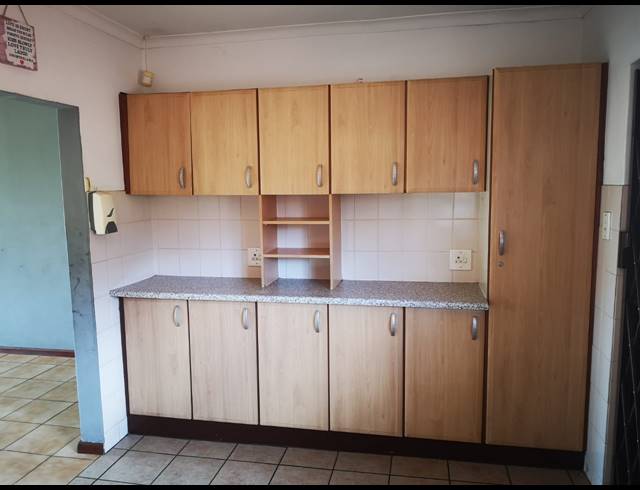 3 BEDROOM SIMPLEX RENTED IN HAYFIELDS